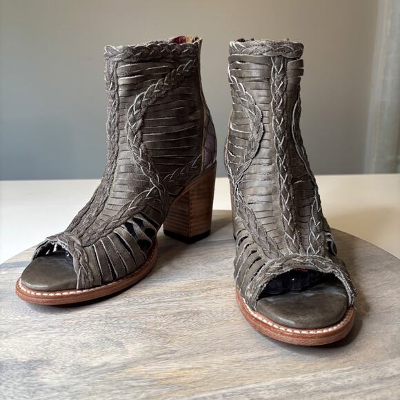 Freebird by Steven Bela Boots Gray Leather Snakeskin Peep Toe Ankle Booties Sz 9 - Picture 3 of 10